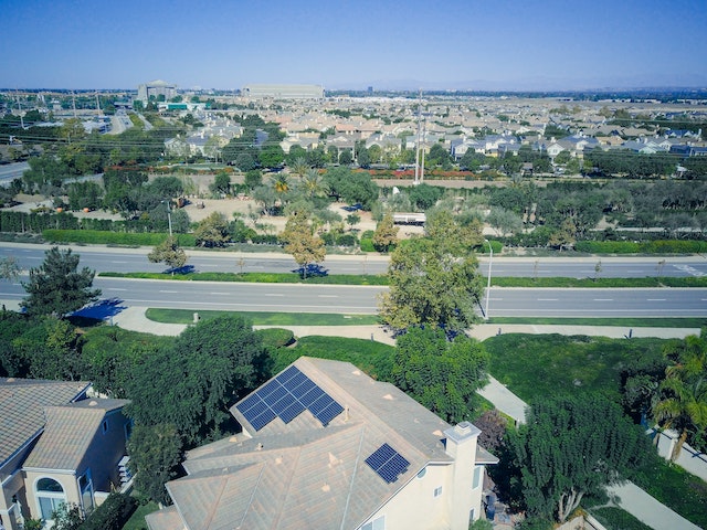 Panneaux solaires toit